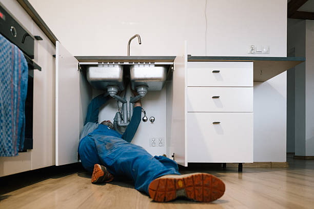 Professional Plumbing technician working in White Oak, NC